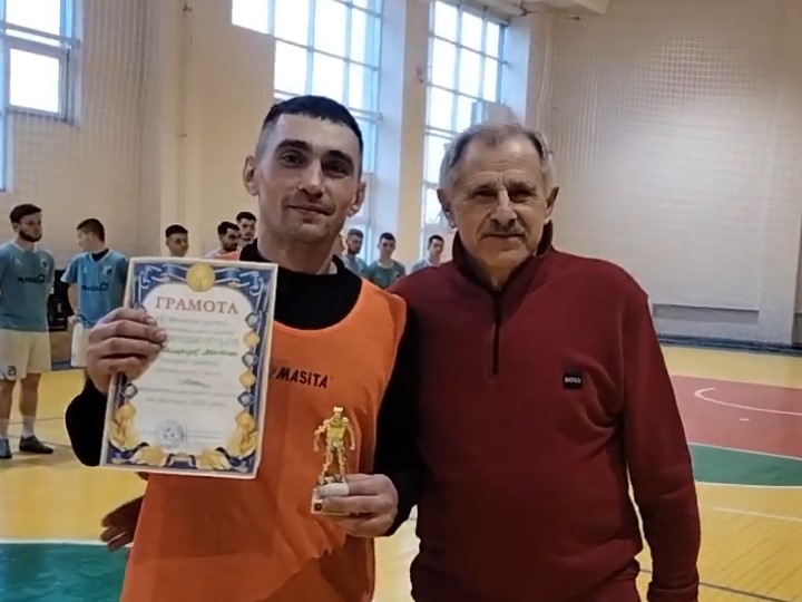 Кращий гравець Кращий гравець МФК 'Колеги' Павлів - Микола МАЛЯРЧУК - Микола МАЛЯРЧУК